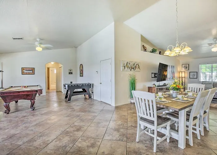Ferienhaus Sunny Retreat W/ Private Pool & Grill! *