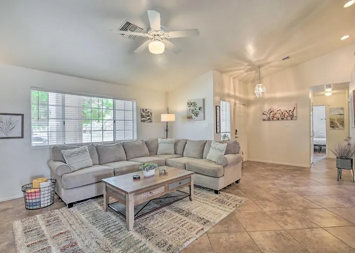 Sunny Retreat W/ Private Pool & Grill! * Yuma